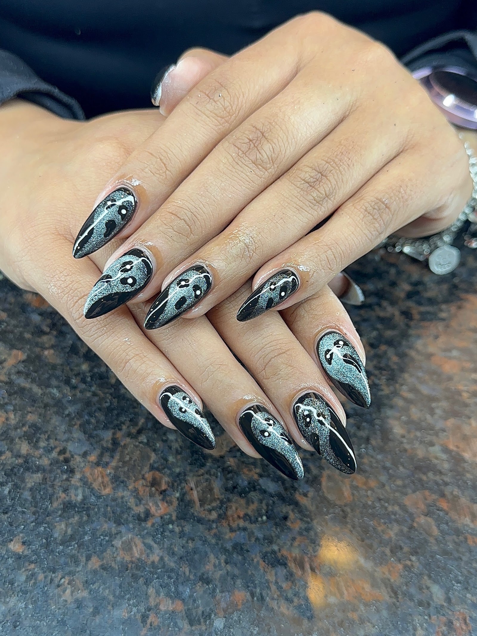 QB NAILS & Lounge 2 nail photo 4